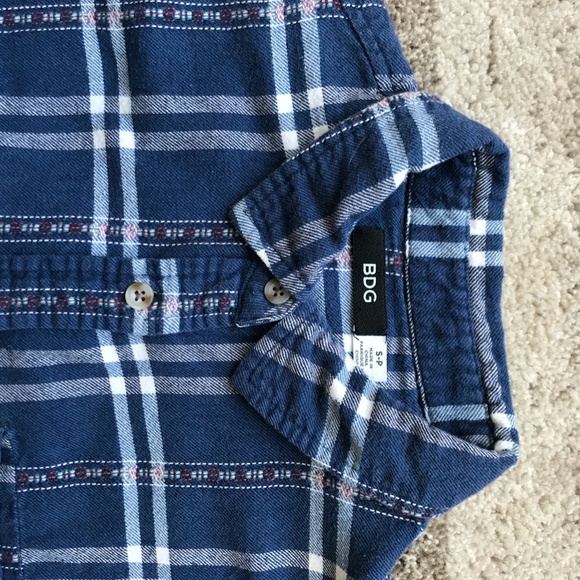Urban Outfitters Flannel - Picture 2 of 5
